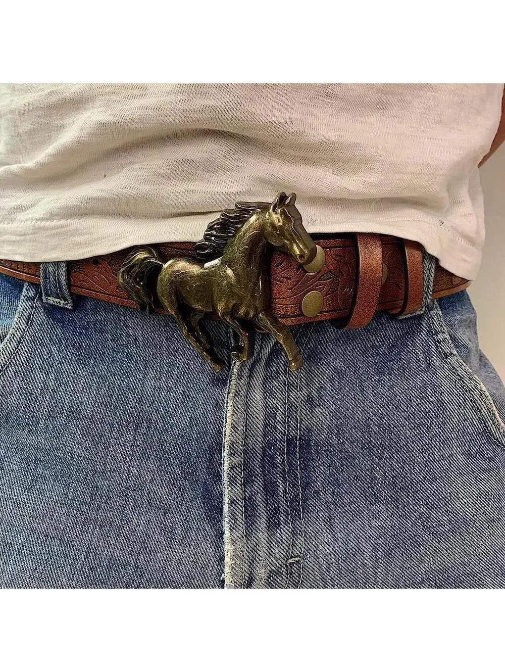 Y2k style western boho cowboy Brown leather belt with horse buckle